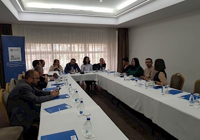 Diskutim Publik lidhur me çështjen e politikave të banimit për komunitetet rom, ashkali dhe egjiptian në Kosovë