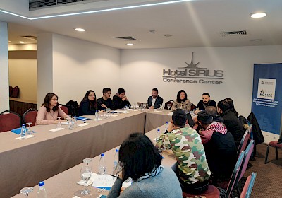 Tryezë diskutimi mbi çështjen e buxhetimit për komunitetet rom, ashkali dhe egjiptian në Kosovë